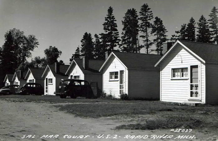 Sall-Mar Resort (Sal-Mar Court) - 1950S Postcard (newer photo)